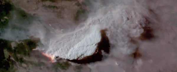 Das Bootleg-Feuer in Oregon ist so gewaltig, dass man es vom Weltraum aus sehen kann