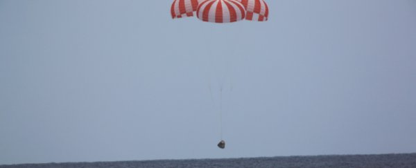 2 Astronauten werden heute eine historische Landung im Golf von Mexiko durchführen. Hier live ansehen